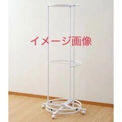 回転ハンガー ラック キャスター付 家具 収納 ホワイト 美品　段100cm下段75cm長尺65×195cmの画像