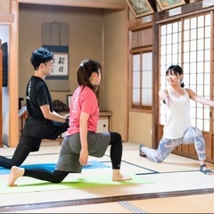 姿勢を整えるヨガ教室の画像