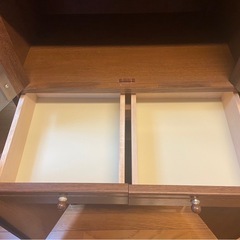 食器棚　の画像