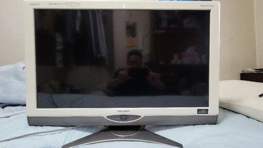 SHARP AQUOS 32型液晶テレビ