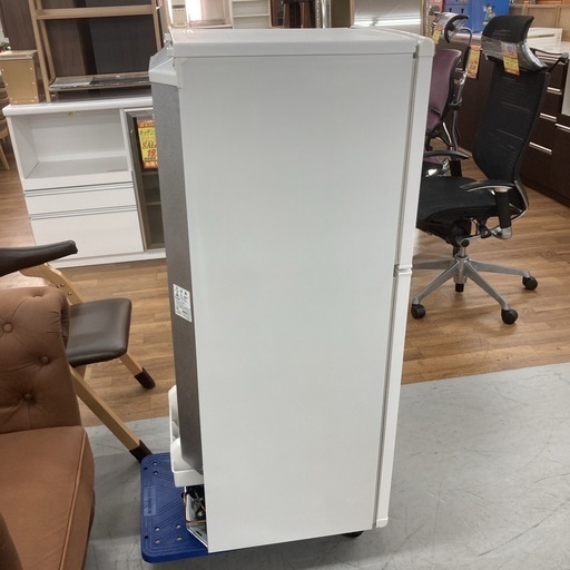 S237 ⭐ U-ING お買い得品♪ ユーイング 冷蔵庫 (140L) 18年製 ⭐ 動作確認済 ⭐ クリーニング済