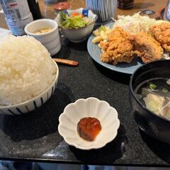 【平成生まれ募集中】社員平均年収 7 0 0 万!!【現在10代も活躍中】いろんな昼食を食べれます♡ラック屋の画像