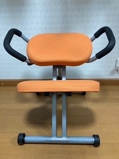 バランスチェア　　姿勢矯正椅子