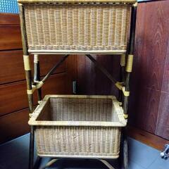 藤製の2段ラック　