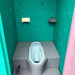 中古美品旭ハウス製仮設トイレ汲み取り式 の画像