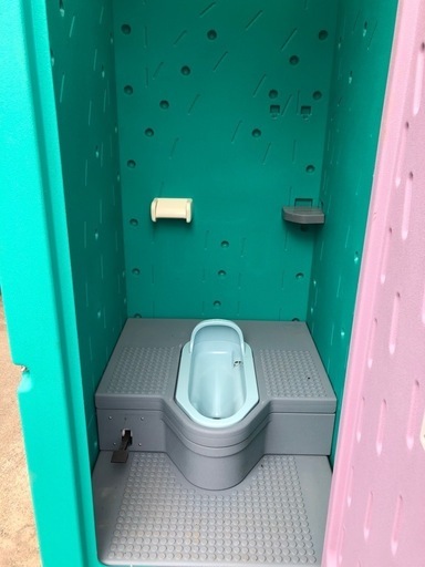 中古美品旭ハウス製仮設トイレ汲み取り式