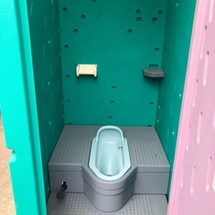 中古美品旭ハウス製仮設トイレ汲み取り式 の画像