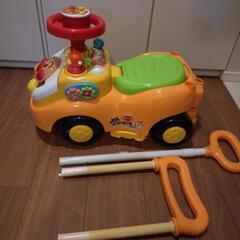 アンパンマンよくばりビジーカー