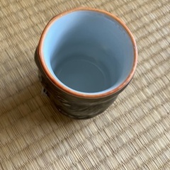 たぬきの湯呑みの画像