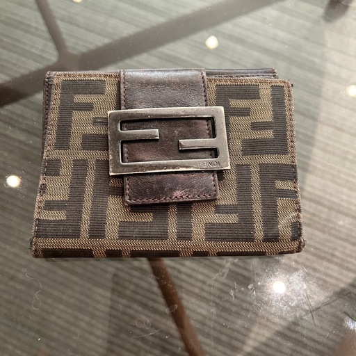 FENDI お財布
