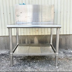 B 厨房作業台 業務用 ステンレス ステンレステーブル バックガード付き 厨房用品 ガス台 作業用品 の画像
