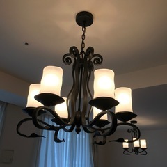 吊り下げ照明器具！シャンデリアの画像