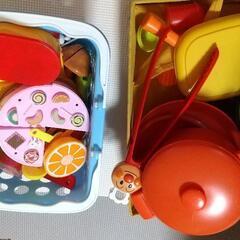 子供用のままごと道具一式の画像