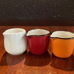 白磁製クリーマー7個セットの画像