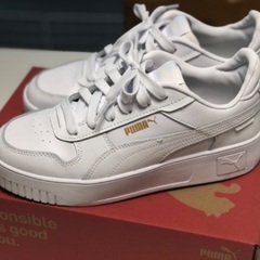 PUMAスニーカー　レディースの画像