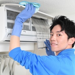 【月給35万円+歩合】寮付き都内でエアコンクリーニングスタッフ大募集！