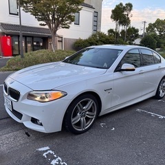 BMW 523i Mスポーツ　サンルーフ付の画像