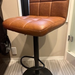 昇降式カウンターチェアの画像