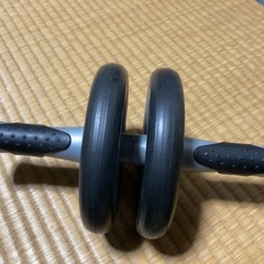 腹筋ローラー