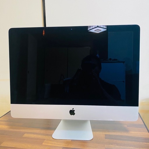 Apple iMac 21.5インチ Retina 4K
