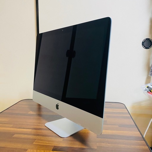 Apple iMac 21.5インチ Retina 4K