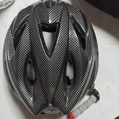 自転車 サイクリング ヘルメット

ブラックとブルーの画像