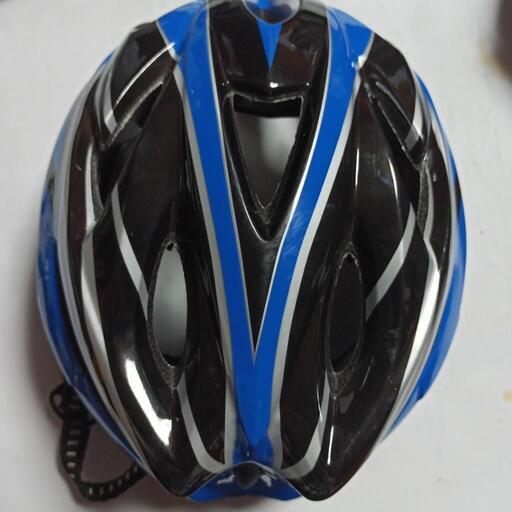 自転車 サイクリング ヘルメット\n\nブラックとブルー