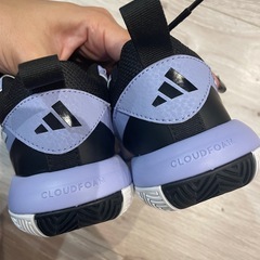 adidas バッシュ  子供 16cm   の画像