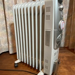 １０枚ストレートフィンオイルヒーター（ファン付き）の画像