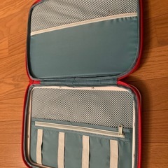 【美品】イケアポータブルお絵描きケース　の画像