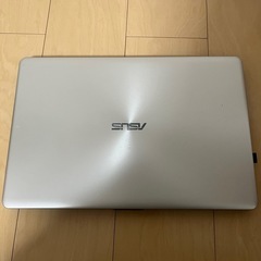 ノートパソコンの画像