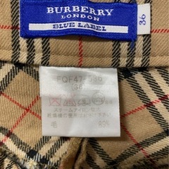 バーバリー　チェックズボンの画像