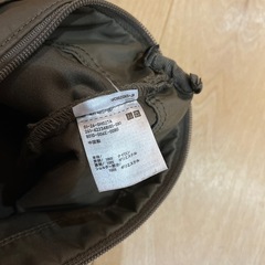 ユニクロ　ナイロンバッグの画像