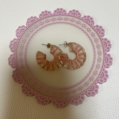 ピンクの可愛いピアス🩷