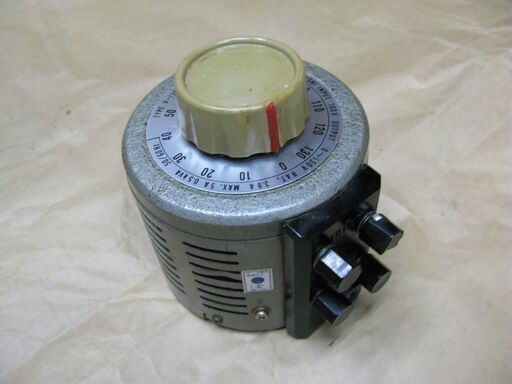 (電源)スライダック0.5kVA0～130V最大5A