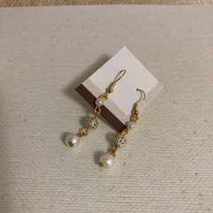 ハンドメイド　ピアス