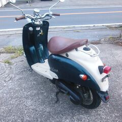 美車 YAMAHA 2st VINOビーノ　希少カラーダークブルーメタリック セル始動　メーターオーバーし速く好調 　プラグ　フィルター新品交換 他等お金かけ多数交換 納車整備点検済み 登録後すぐ乗り出せます。直接引き渡し　配送手配も可　SA10J　５AU　４JP　原付の画像