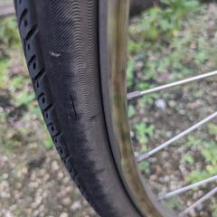 アルベルト27インチ　ゴムタイヤひびありの画像