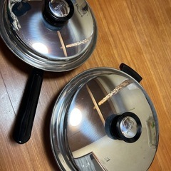 （取引中）今年限り格安値引き！！アムウェイ大中フライパンセット