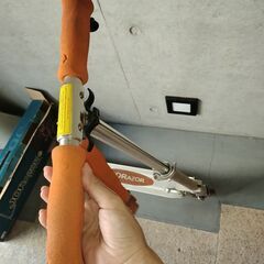 キックボード　おもちゃ　折りたたみ可能　コンパクト軽量　小型で持ち運びにも便利　オレンジの画像