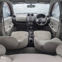 【お盆も元気に営業中‼️】超低走行3万キロ台☆月々1.2万円〜分割払い可❗️車検2年付き！大人気☆日産 マーチ☆5人乗り☆HDDナビ付き☆走行中DVD見れます☆ドライブレコーダー付きのフル装備‼️の画像