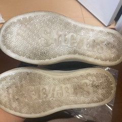 スケッチャーズ　充電式　光るシューズの画像