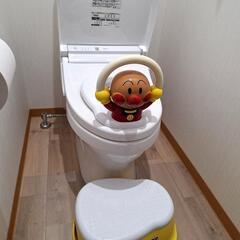 アンパンマンおまる兼補助便座の画像