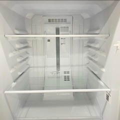 冷蔵庫【配達無料お届け設置出来ます💫都内近郊🚚】✨《信頼のPanasonic製》✨除菌クリーニング済✨美品✨他にも冷蔵庫.洗濯機.電子レンジ.オーブン電子レンジ.炊飯器.テーブル&椅子.机&チェアー.ベット&マットレス.ソファーなど多種多様な美品が有ります✨お気軽にお問い合わせ下さい💫 の画像