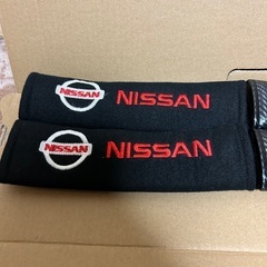 NISSANロゴ　シートベルトパットの画像