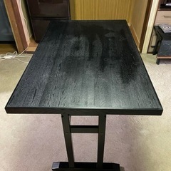 ダイニングテーブル