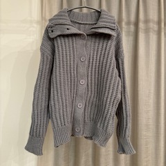 ニットカーディガン