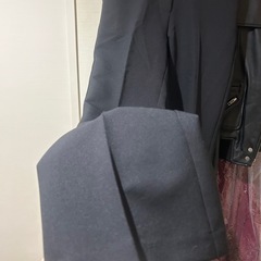 【相談中】黒のスラックスの画像