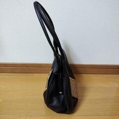 希少　和装用バッグ 黒と金色のレザーヴィンテージハンドバッグの画像