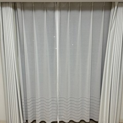 ニトリ　カーテン　遮光1級 遮熱 遮音 カーテン ディナ 100X190cm 2枚入り ホワイト NITORI 7312001の画像